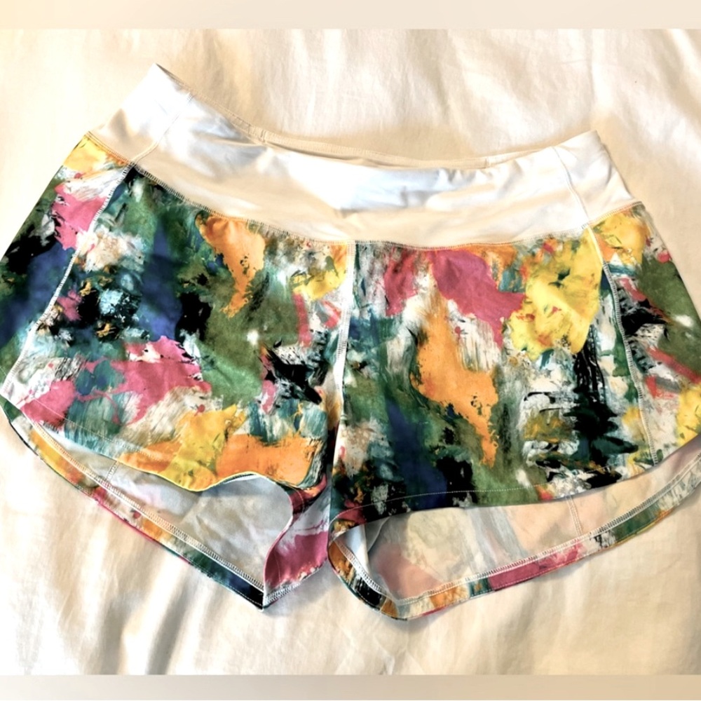 Lululemon Speed Up shorts - size 10 - mid rise 4” inseam - perfect condition!